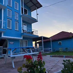 https://the-titanic-hause-otel.aegeanhotels.net