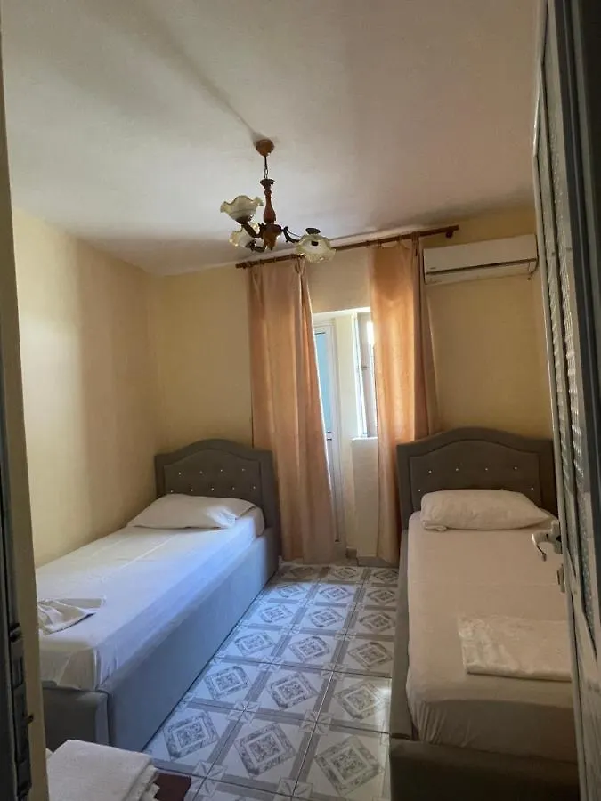 Hotel Gjika Sarandë 0*,